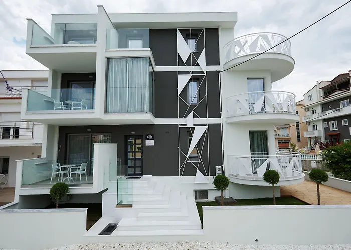 فندق La Boheme Luxury Living يميناريا